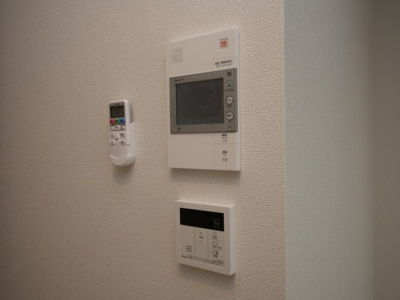 【セキュリティ】 | セレニテ夕陽丘エクラ | モニター付きインターホンです