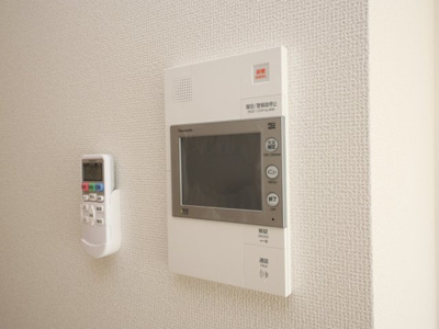 【セキュリティ】 | セレニテ夕陽丘エクラ | モニター付きインターホンです