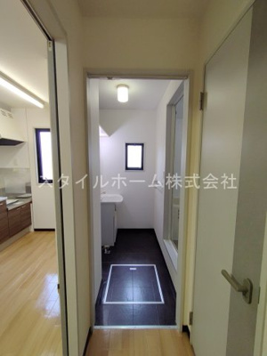 【玄関】 | クレール東田B