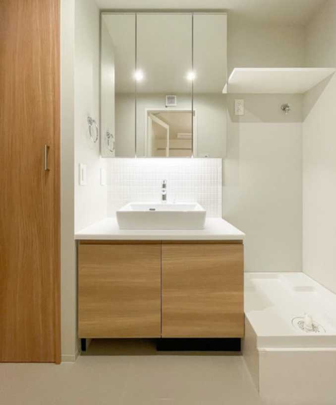 The Grand Terrace Wakabayashi　築浅　礼金0　ネット無料の洗面所