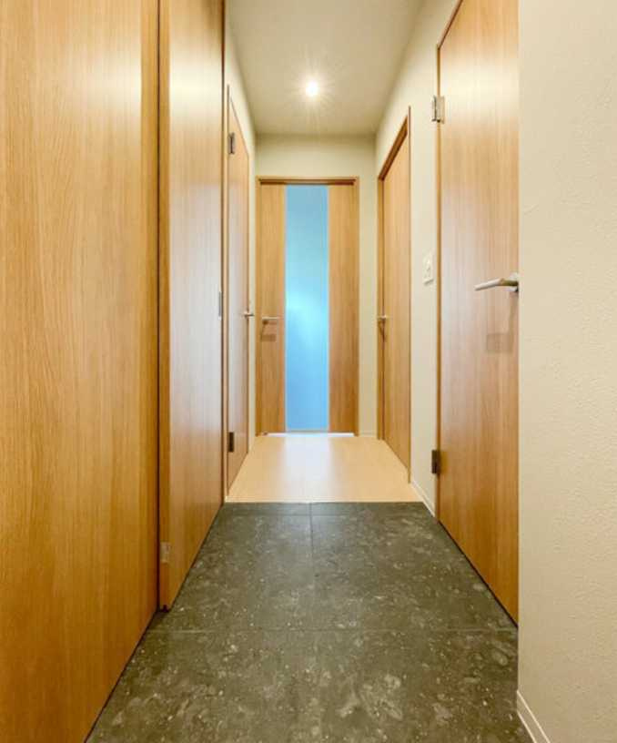 The Grand Terrace Wakabayashi　築浅　礼金0　ネット無料の玄関