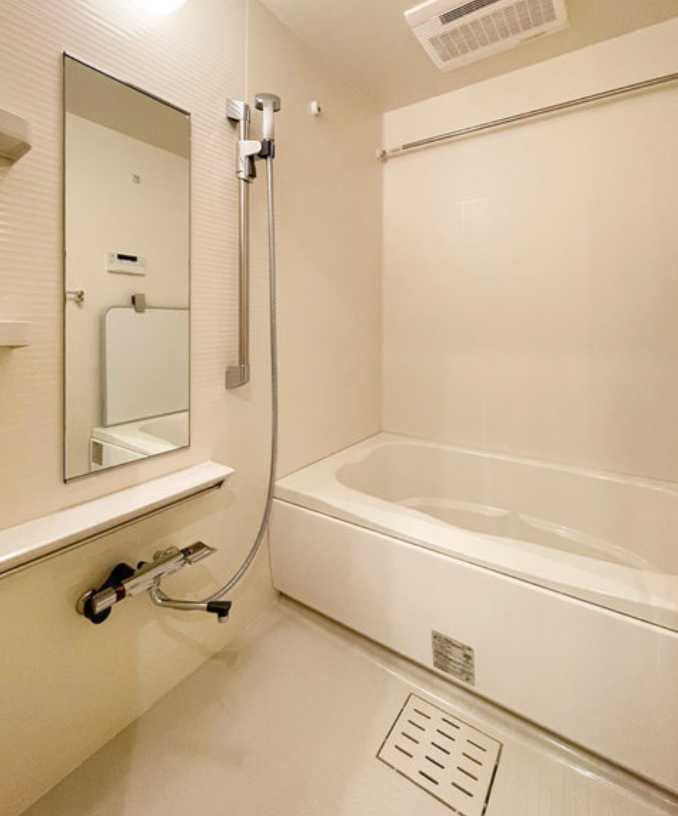 The Grand Terrace Wakabayashi　築浅　礼金0　ネット無料の浴室