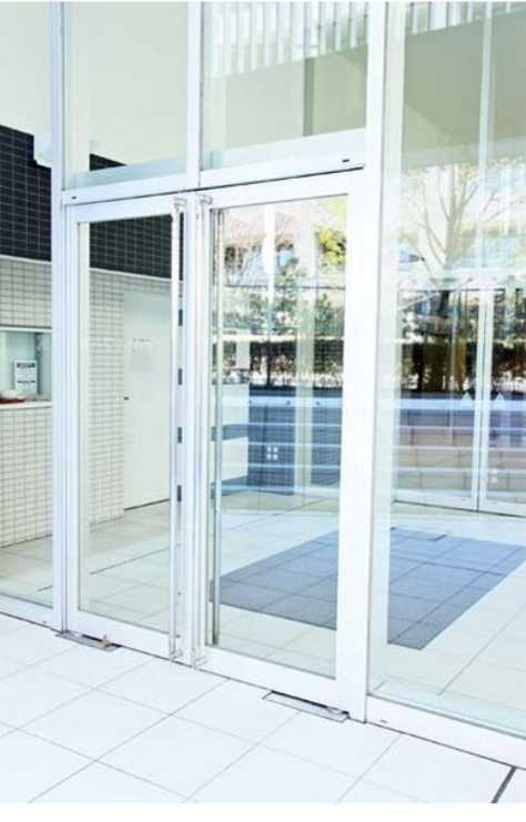 コンフォリア駒場　ペット相談可　オートロック　礼金０のエントランス