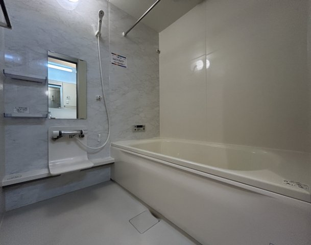 高崎市上大類町のアパートの浴室