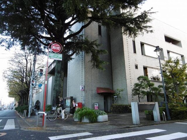 武蔵野市民文化会館まで417m