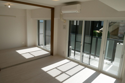 【居間・リビング】 | ソサエティ柿の木坂アネックス