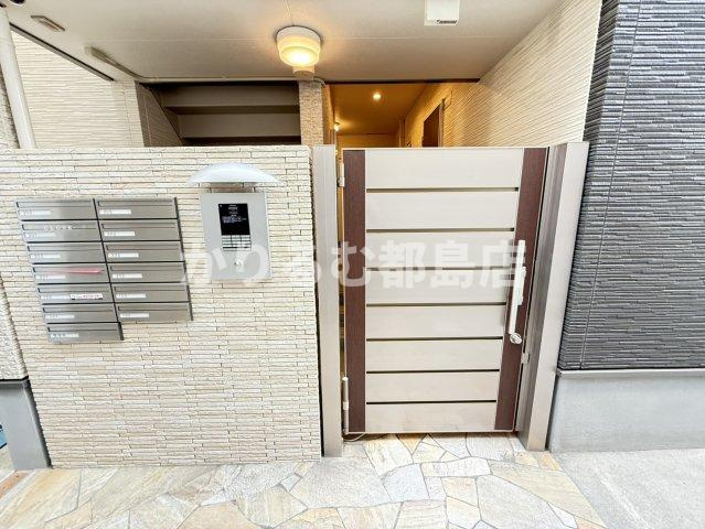 フジパレス都島御幸町のエントランス