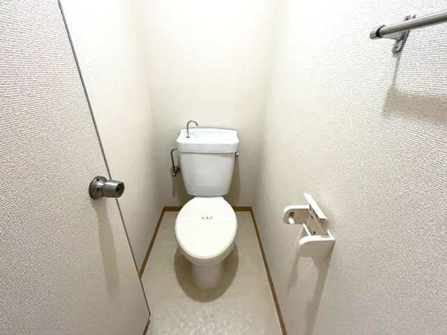 ローヤルハイツ石原のトイレ