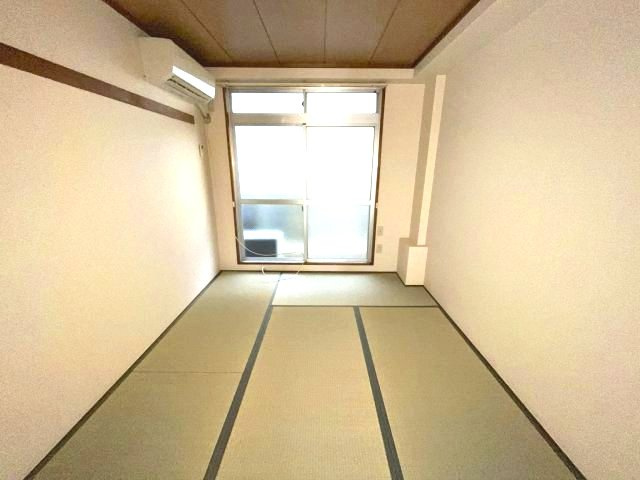 ローヤルハイツ石原の和室