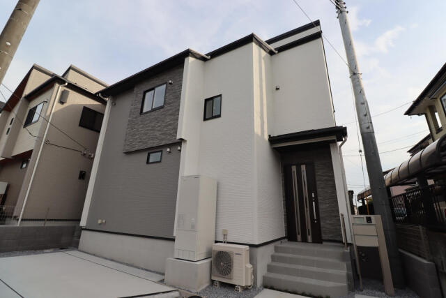 ブルーミングガーデン宇都宮市石井町　新築一戸建ての外観|落ち着いた雰囲気の外観です