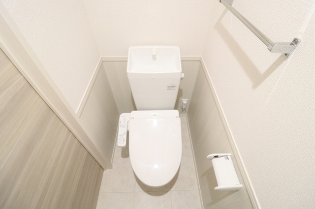 フェリーチェ　MAEBASHIのトイレ|温水洗浄暖房便座