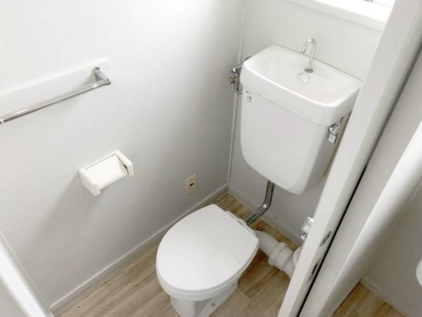 ビレッジハウス希望ヶ丘2号棟のトイレ|ビレッジハウスの同一物件・同一タイプの間取りの写真です