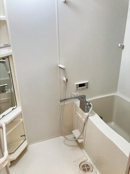 ベルフォーレ　B棟の浴室