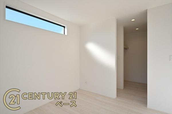 天理市永原町の新築一戸建の洋室|■現地撮影写真■日当たりのよい明るい雰囲気の洋室です！