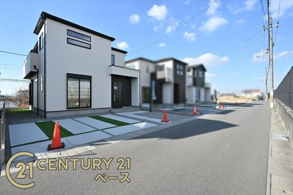 天理市永原町の新築一戸建の前面道路含む現地写真|落ち着いた雰囲気の住宅地内です！