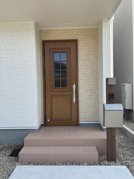 豊川市御津町上佐脇58期　全4棟・3号棟の玄関|施工例