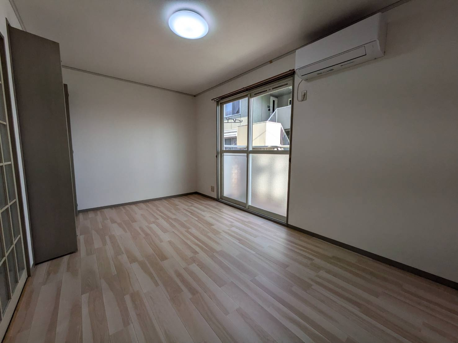 フレンドシップ中川原Ⅰの洋室|洋室です