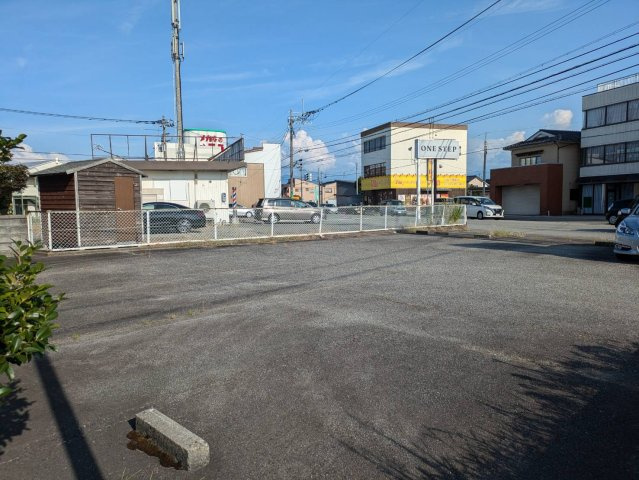 フレンドシップ中川原Ⅰの駐車場|駐車場があります