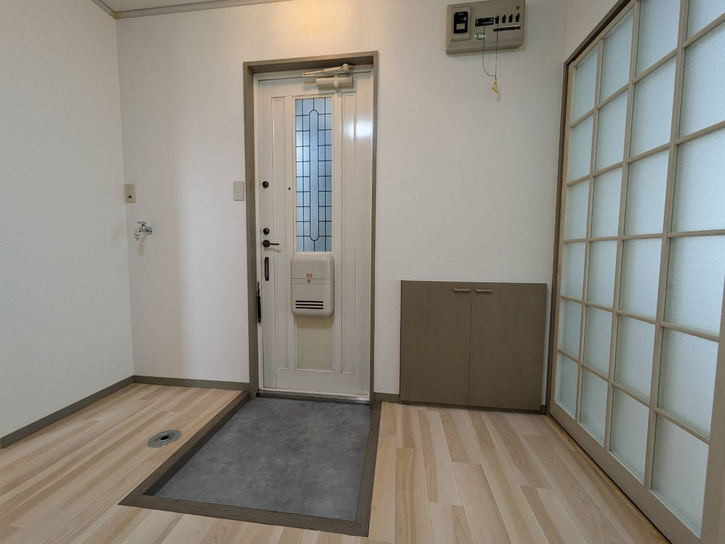 フレンドシップ中川原Ⅰの玄関|ゆったりとした玄関です