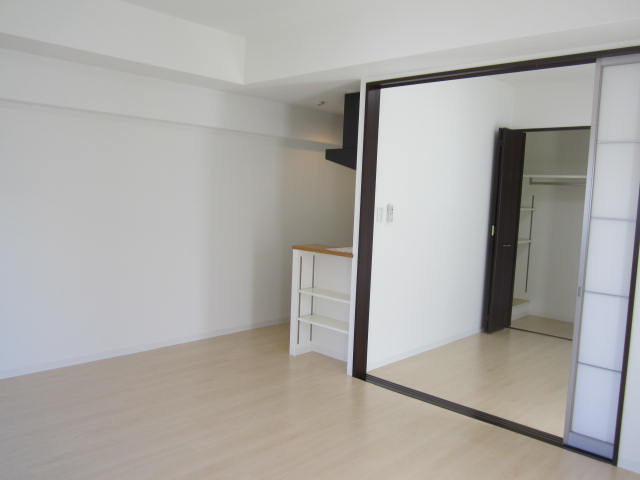 グランシス天満橋の居間・リビング