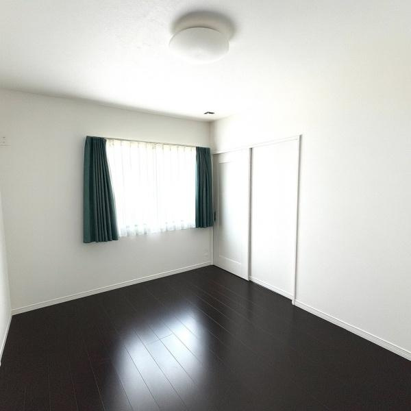 宮崎市田野町あけぼの・中古戸建の洋室