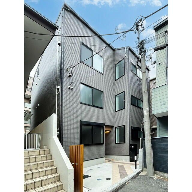 ハーモニーテラス神泉の外観