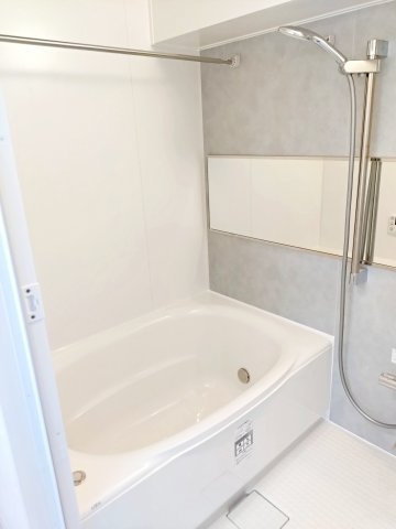 三協・鶴間ガーデンハウスの浴室