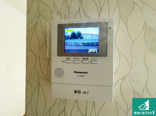 伊丹市松ケ丘　新築一戸建ての防犯設備|カラーモニターインターホン！声だけでなく来訪者の姿や顔がモニターで確認できるので、小さなお子様がいらっしゃるご家庭でも安心できます！