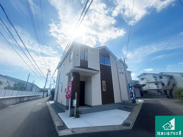 伊丹市松ケ丘　新築一戸建ての外観|安心の10年保証！外観を美しく保ち、雨水で汚れを落とします！気になることがありましたら、お気軽にお問い合わせください！