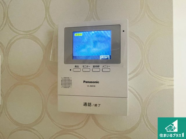 伊丹市松ケ丘　新築一戸建ての防犯設備|カラーモニターインターホン！声だけでなく来訪者の姿や顔がモニターで確認できるので、小さなお子様がいらっしゃるご家庭でも安心できます！