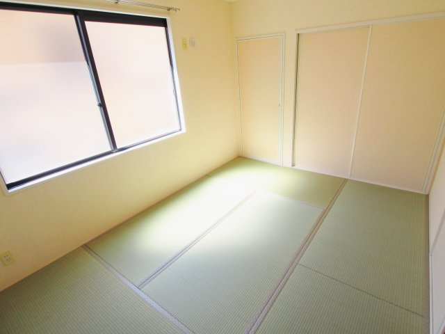 エクセル向井A棟の居間・リビング