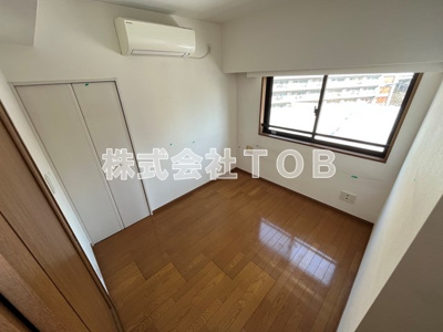 【洋室】 | パレ・ソレイユ上北沢 | 洋室4.2帖※別号室参考写真※