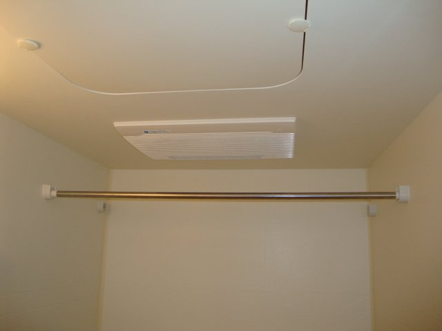 メルローズ香貫の設備|浴室乾燥機