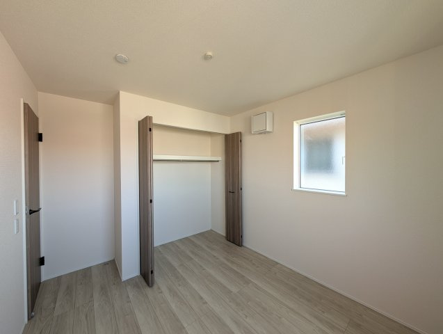 【洋室】 | リナージュ高崎市並榎町24-1期ー①