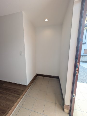 【内装】 | ハートフルタウン前橋市石倉町3丁目9ー① | 玄関横のフリースペース♪