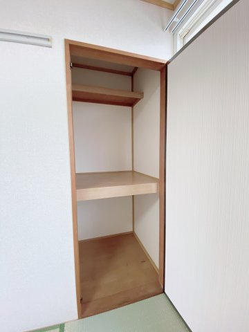 ファミールユタカ　Bの収納|別部屋反転間取りのお写真となります。