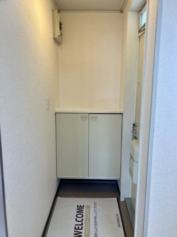 ファミールユタカ　Bの玄関