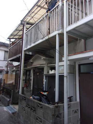 泉が丘５丁目中古収益テラスハウスの外観