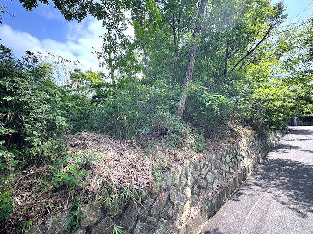 売地　加東市松沢の周辺