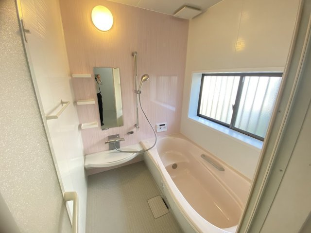 兵庫県神戸市西区宮下3丁目22-8の浴室