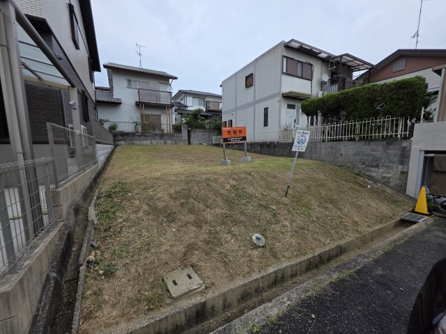 小野市育ヶ丘町売土地の外観