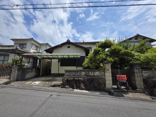 三木市志染町東自由が丘2丁目既存戸建の外観