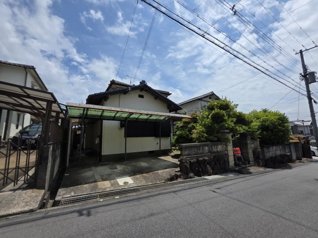 三木市志染町東自由が丘2丁目既存戸建の外観