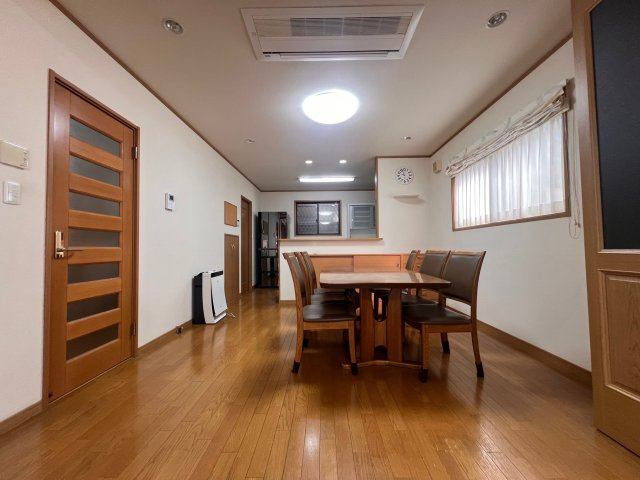 姫路市飾磨区矢倉町2丁目既存戸建の居間・リビング