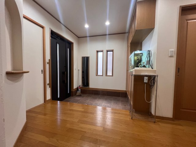 姫路市飾磨区矢倉町2丁目既存戸建の玄関