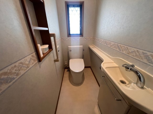 姫路市飾磨区矢倉町2丁目既存戸建のトイレ