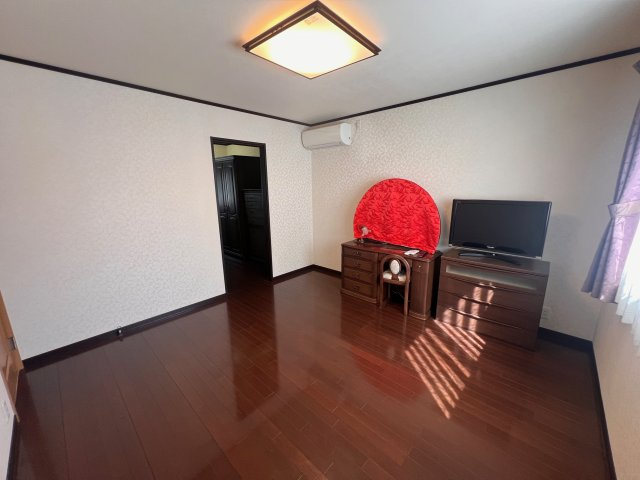 姫路市飾磨区矢倉町2丁目既存戸建の洋室