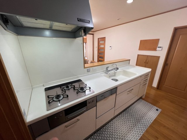 姫路市飾磨区矢倉町2丁目既存戸建のキッチン