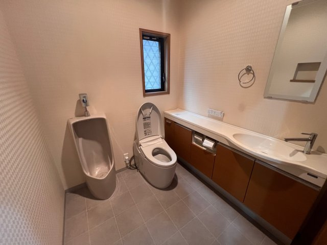 姫路市飾磨区矢倉町2丁目既存戸建のトイレ