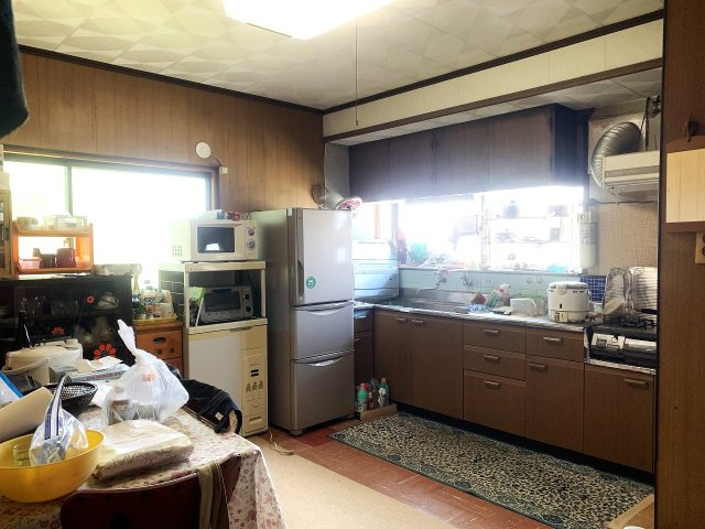 上滝野戸建（家庭菜園付）の居間・リビング